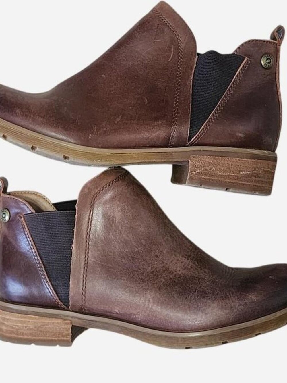 Söfft Bryanne brown leather ankle Chelsea  booties - size 7.5